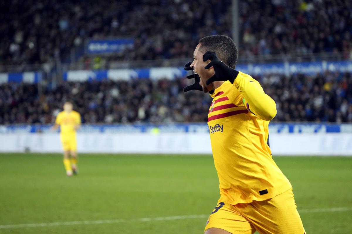 Vitor Roque festejó con el gesto de tigre tras su segundo gol como culé. El ‘Tigrinho’ ruge.