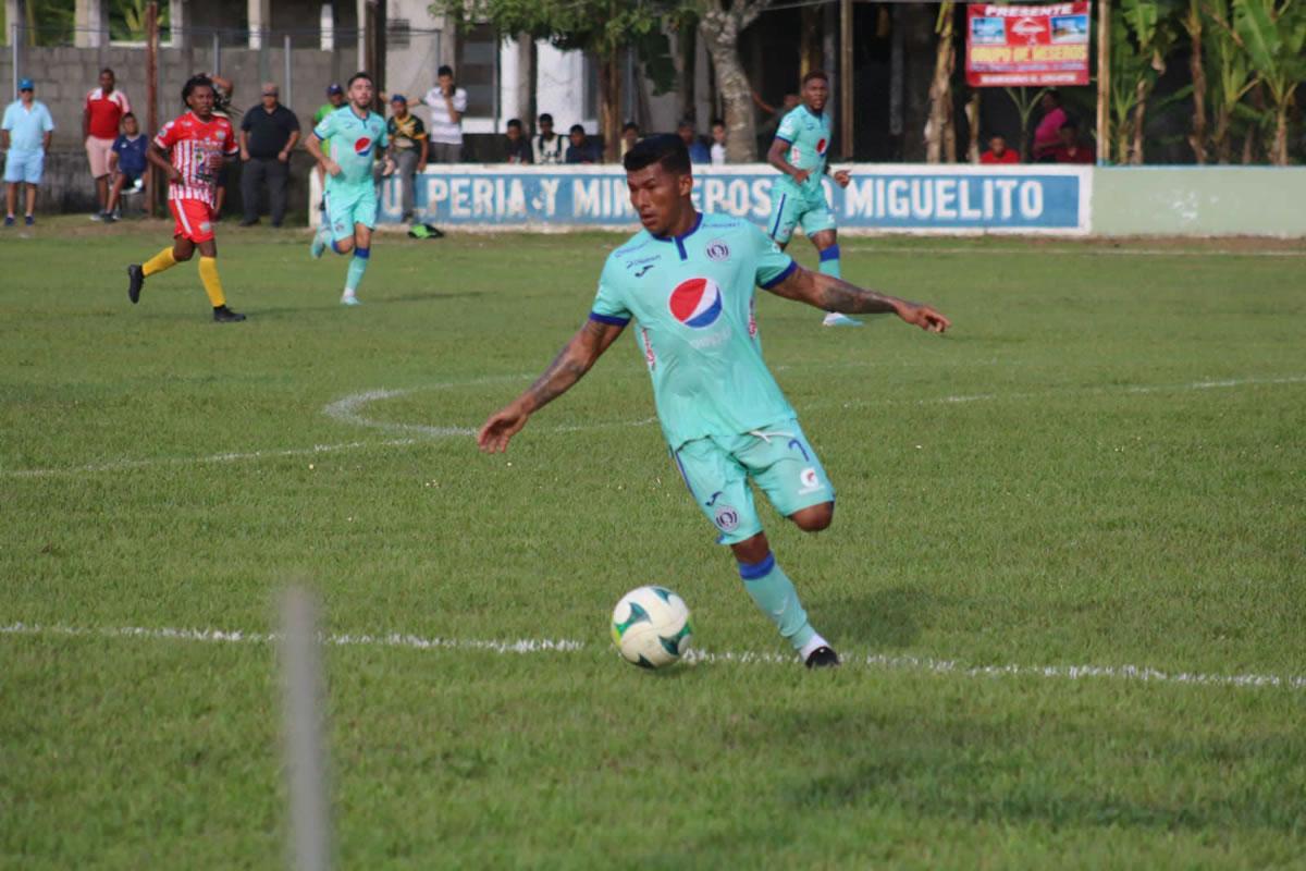 Motagua vuelve a golear en amistoso y Auzmendi suma otro gol