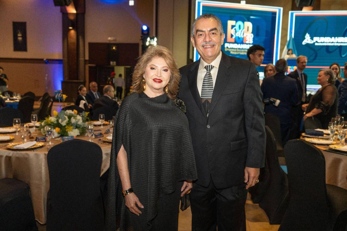 Los selectos invitados en la entrega del Sello FUNDAHRSE 2025