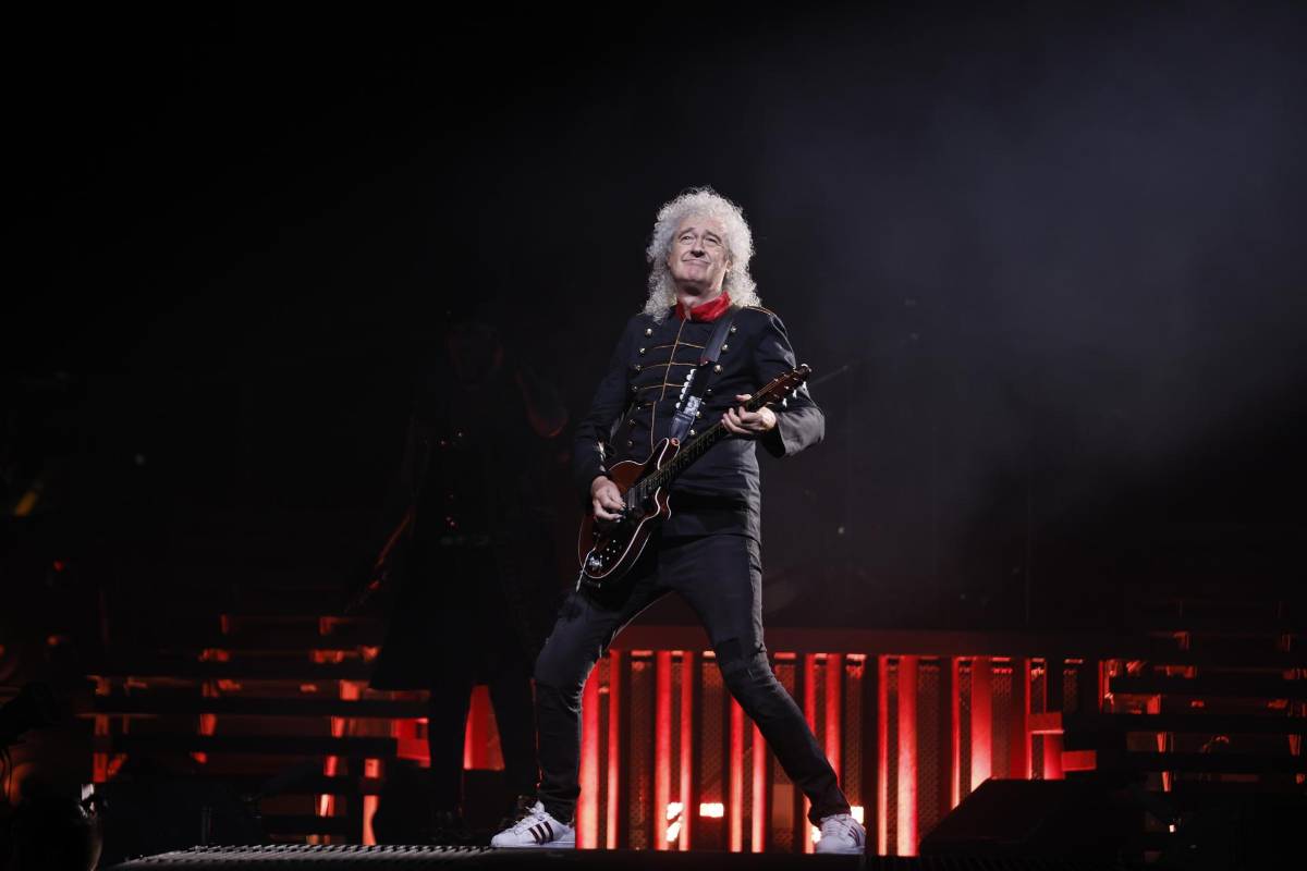 Brian May, de Queen, revela que sufrió un derrame cerebral