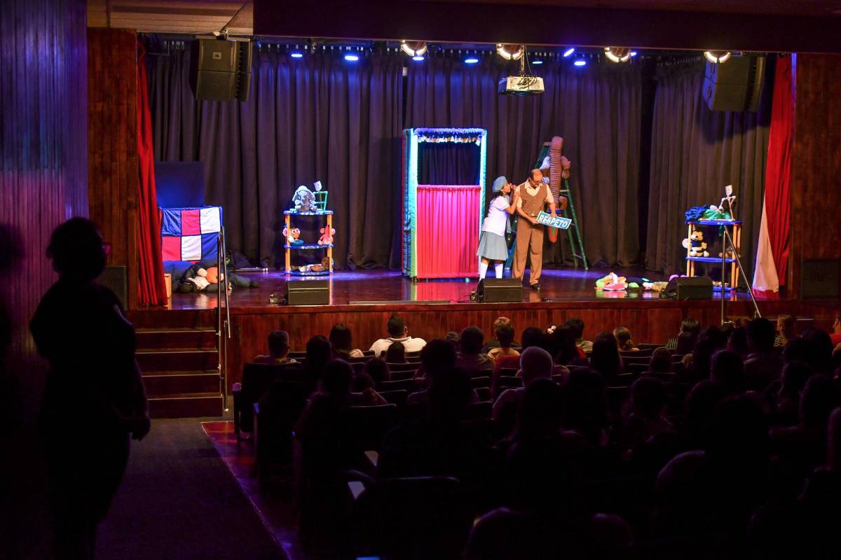 Hondureños presentarán la obra teatral “Sara y los Títeres” en España