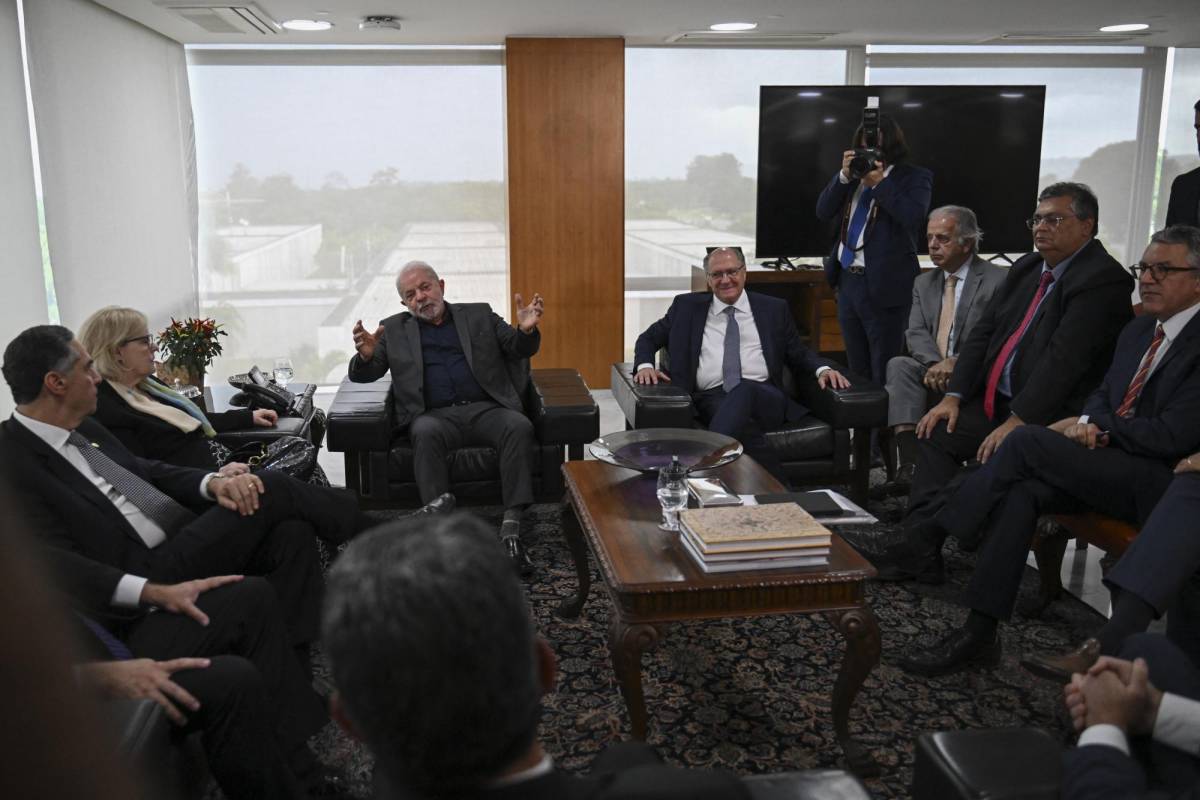 Lula regresa a Brasilia y constata los destrozos de la invasión bolsonarista
