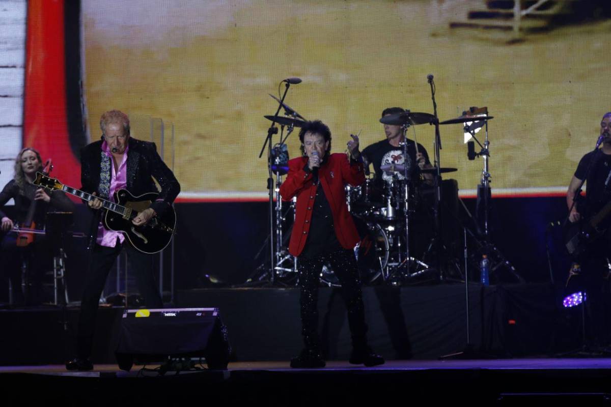 Air Supply festeja 50 años de clásicos y romance con sus fans hondureños