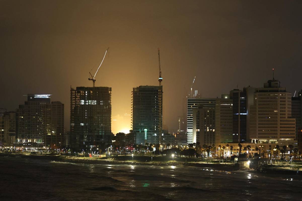 Irán ataca la sede del Mossad en Israel en una nueva ofensiva