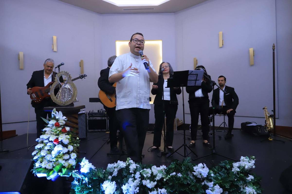 Prédica de Jhony Posada: Se debe sanar para formar una familia con valores