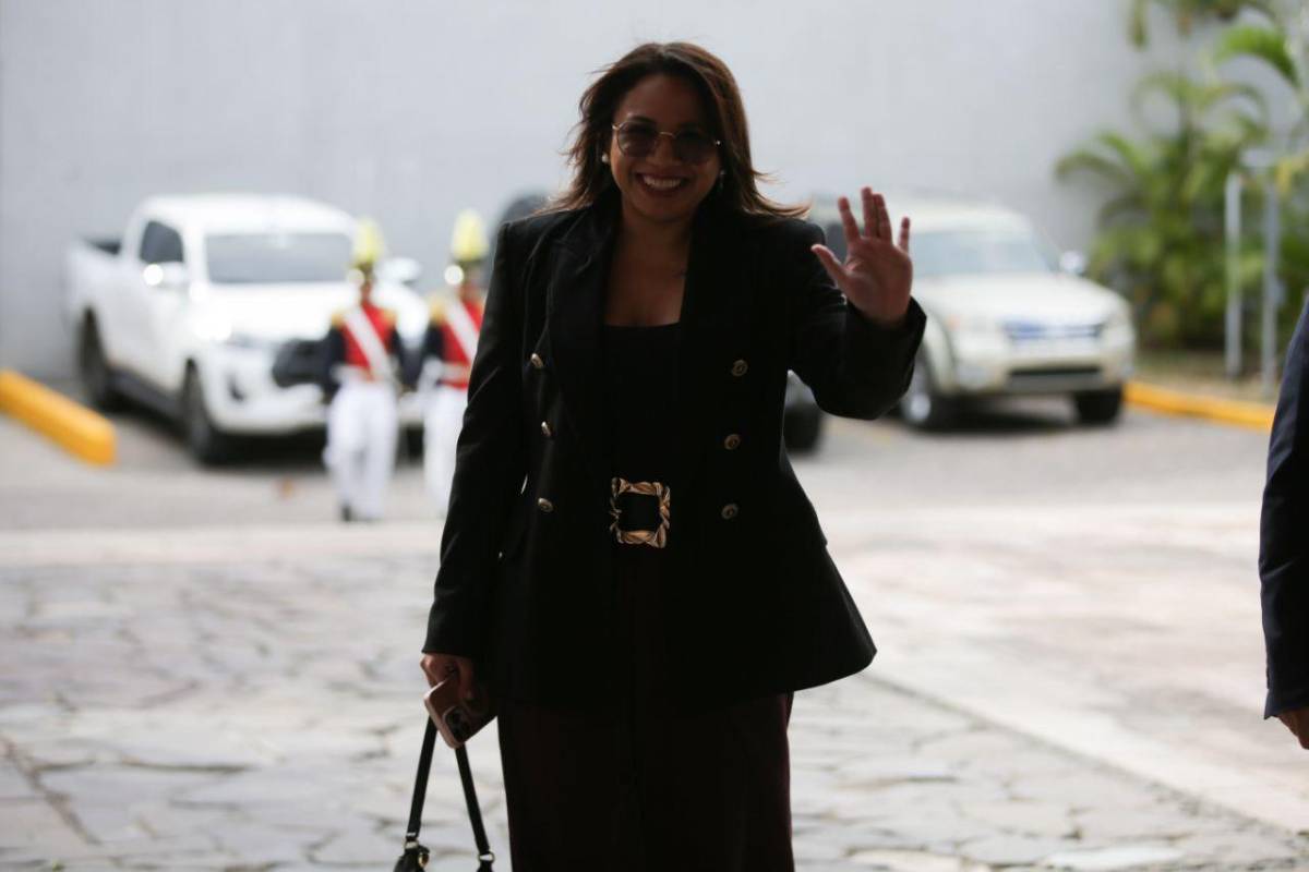 Así fue la llegada de ministros a Casa Presidencial en sesión clave