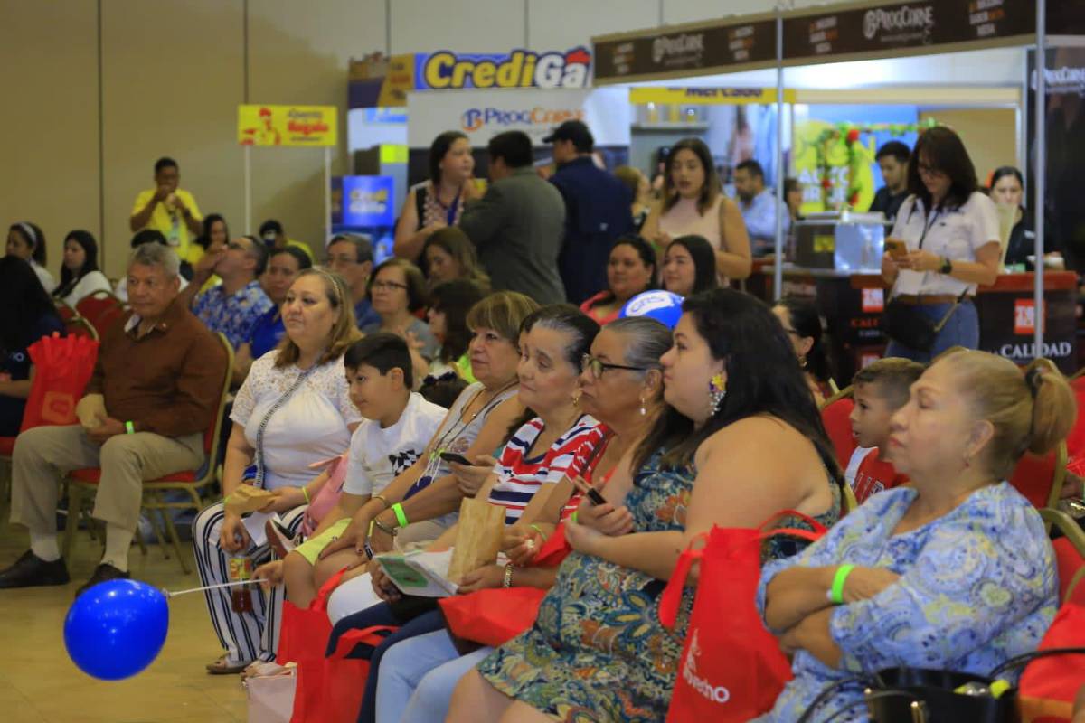 Decenas de hondureños se han dado cita a la Expo Buen Provecho.