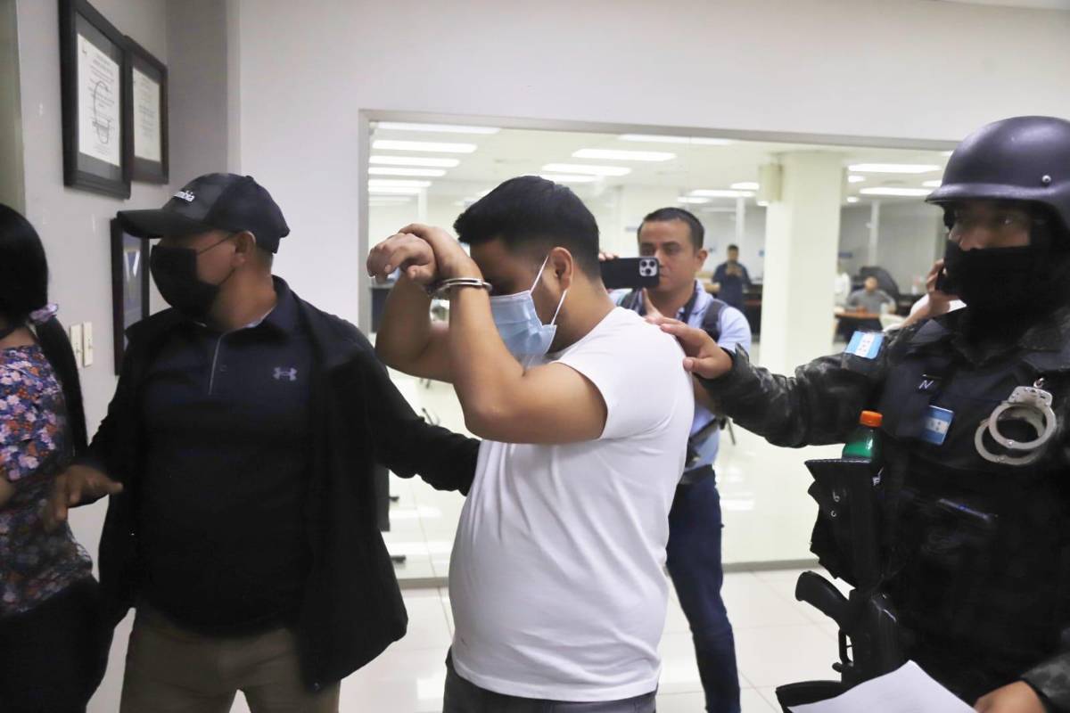 El acusado en los juzgados sampedranos este jueves.