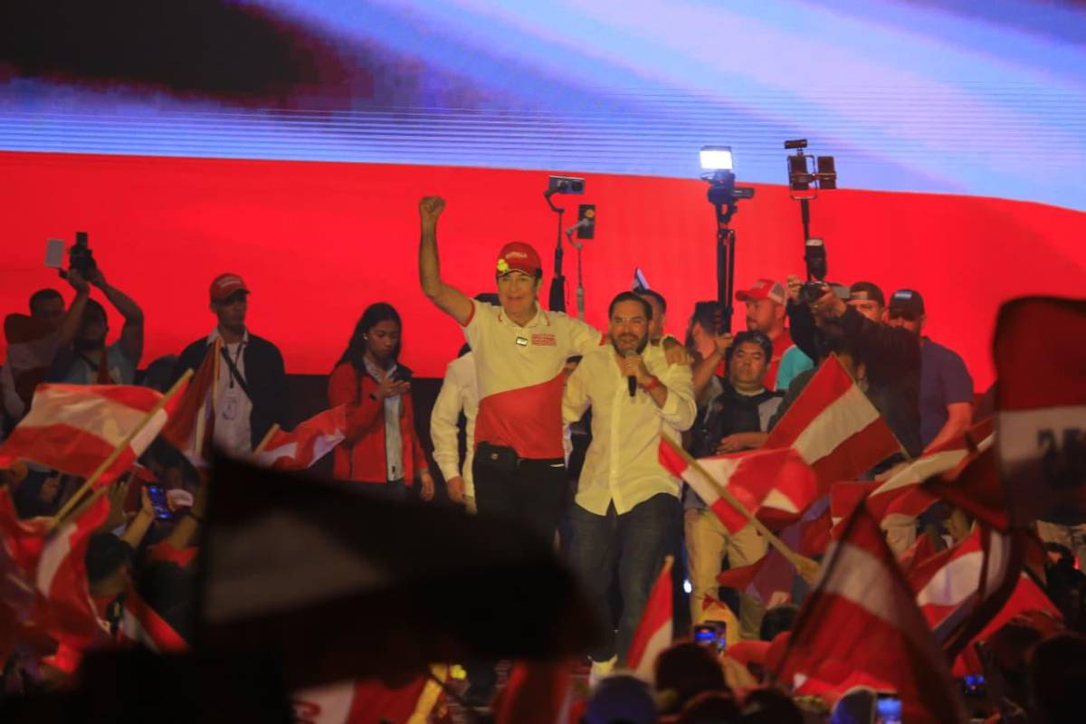 Fotos del cierre de campaña de Contreras y Nasralla en SPS