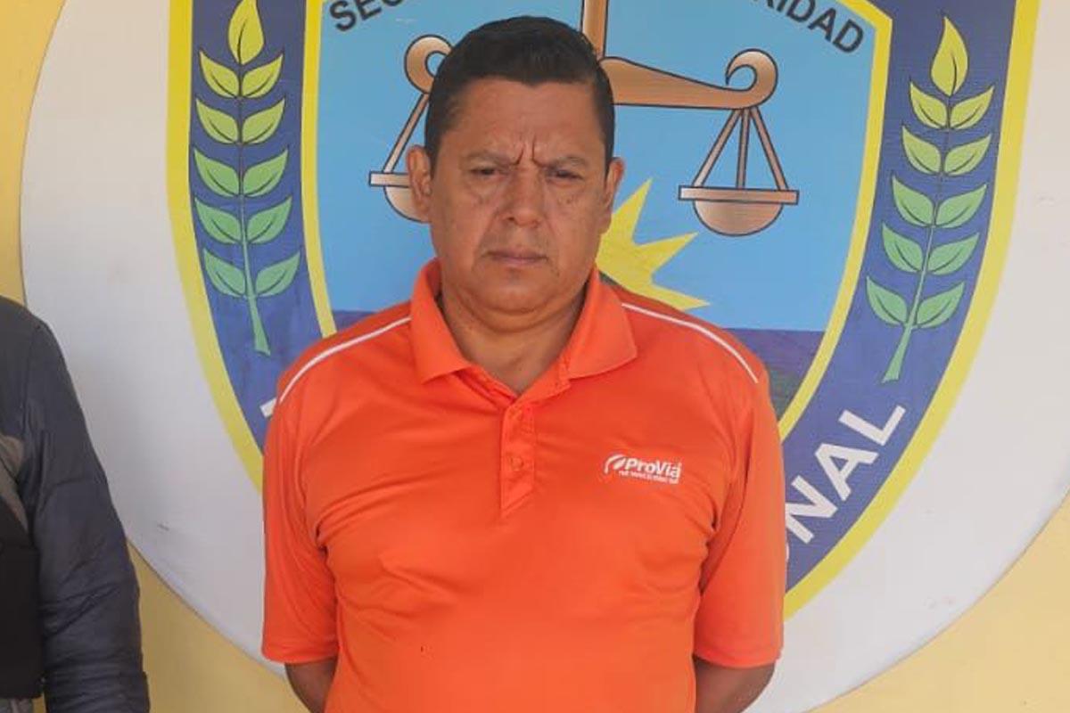 Capturan a maestro hondureño acusado de violar a una alumna