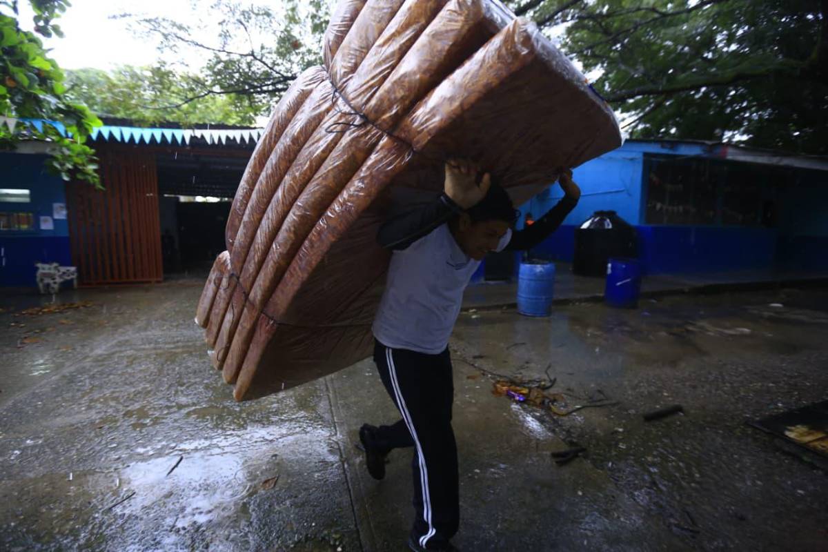 Habilitan albergues en SPS ante posible emergencia por lluvias