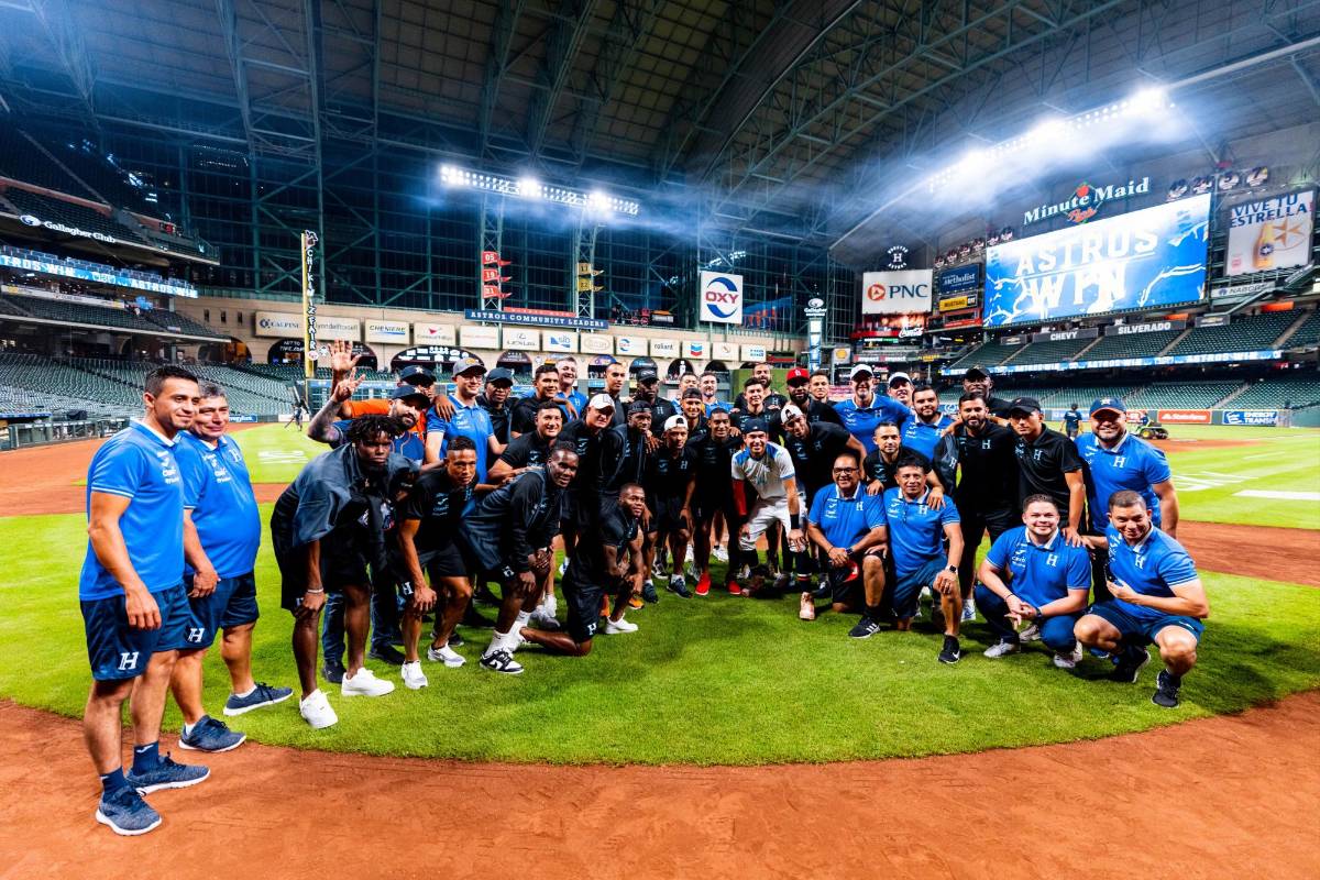 La selección de Honduras compartió con el beisbolista Mauricio Dubón.