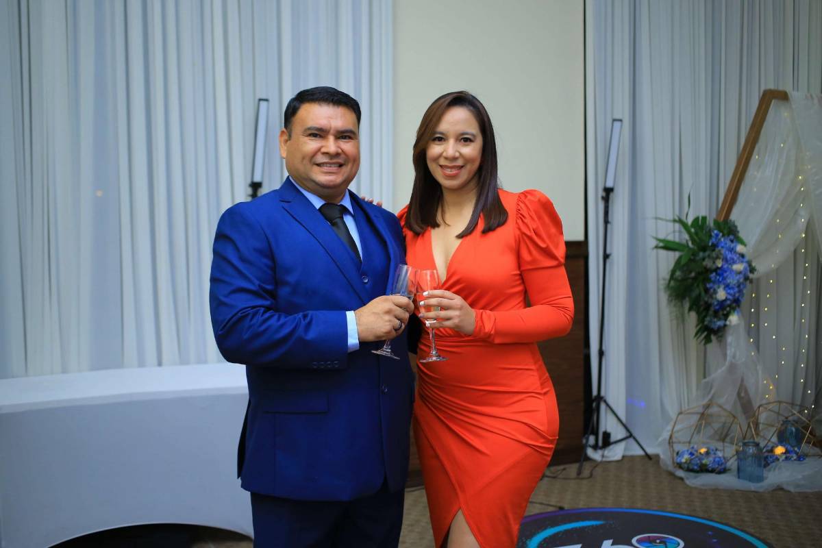 Cielo Laínes celebra sus 15 años rodeada de muestras de cariño