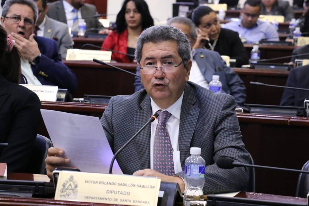 Víctor Sabillón confiesa que estuvo en una reunión con narcos: “Quería salir corriendo”