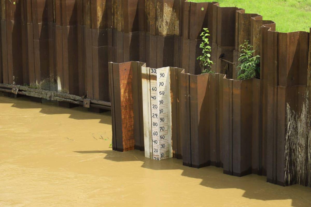 El nivel del río Chamelecón causó alarma el sábado y el domingo en La Lima, Cortés, sin embargo, este lunes, su caudal ha disminuido considerablemente.