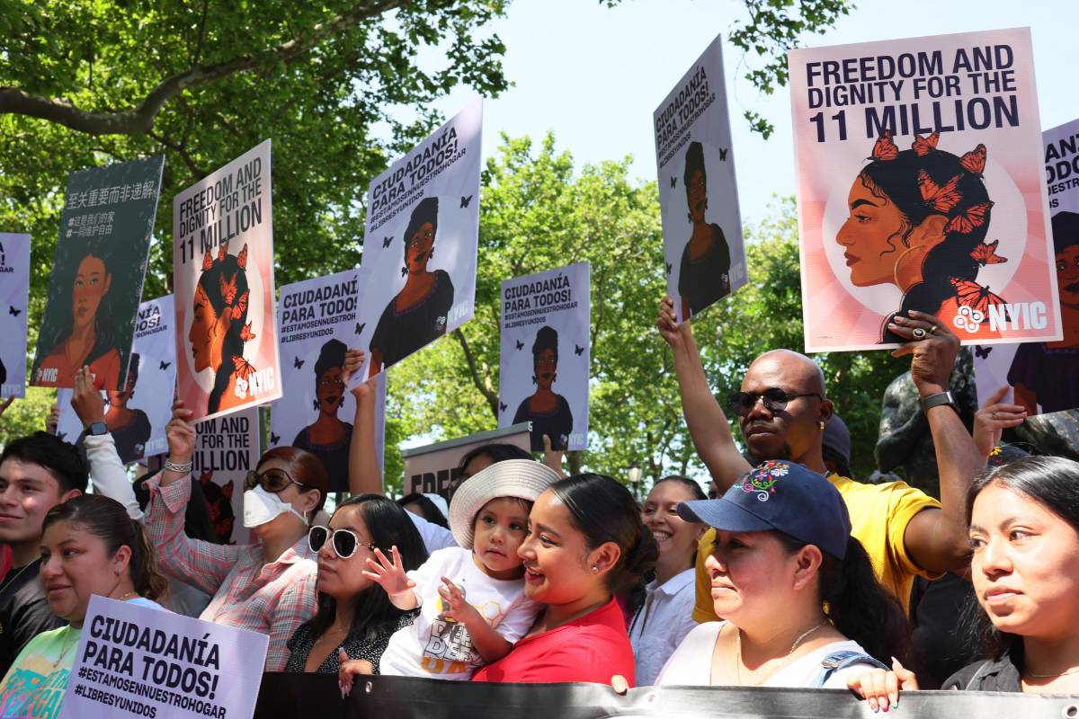 “Dreamers” urgen al Congreso una solución permanente para amparados por DACA