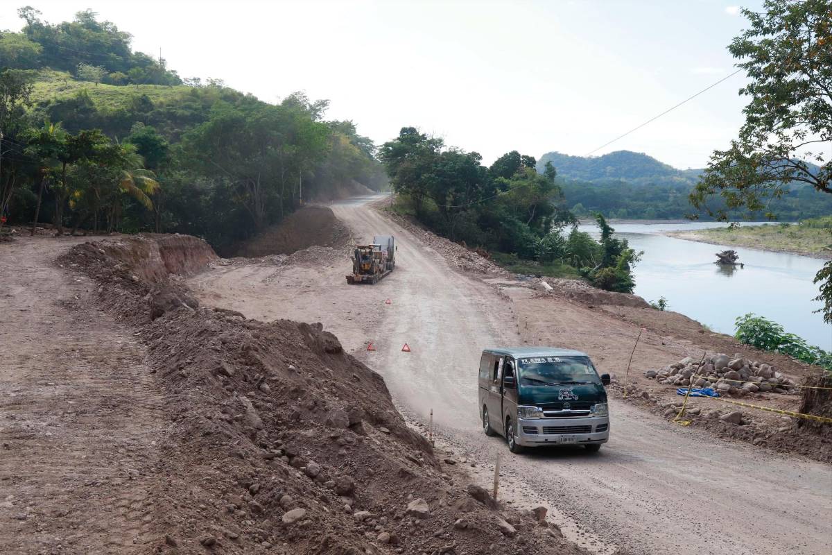 Exigen acelerar la rehabilitación de la red vial de Santa Bárbara