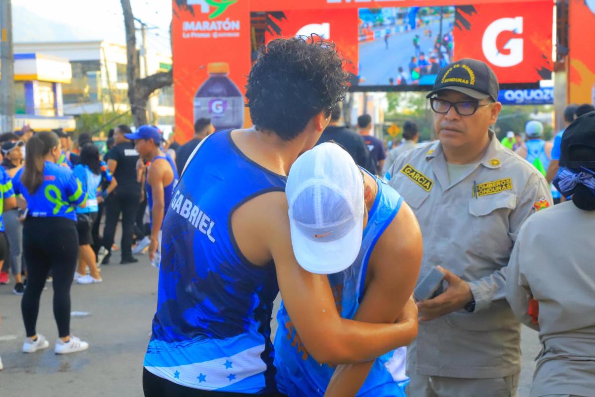 Casancio y satisfacción: emotivas llegadas a la meta de la Maratón de LA PRENSA