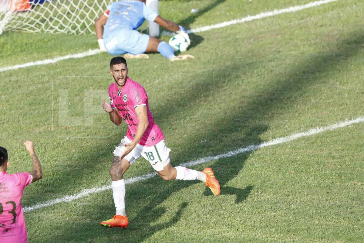 El argentino Lucas Campana gritó a todo pulmón su gol.