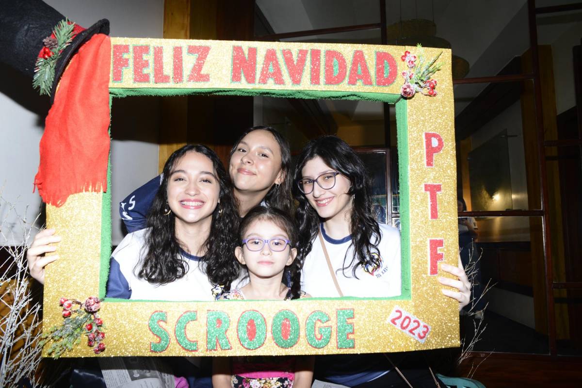 “Scrooge, un cuento de Navidad” ya deleita a los sampedranos