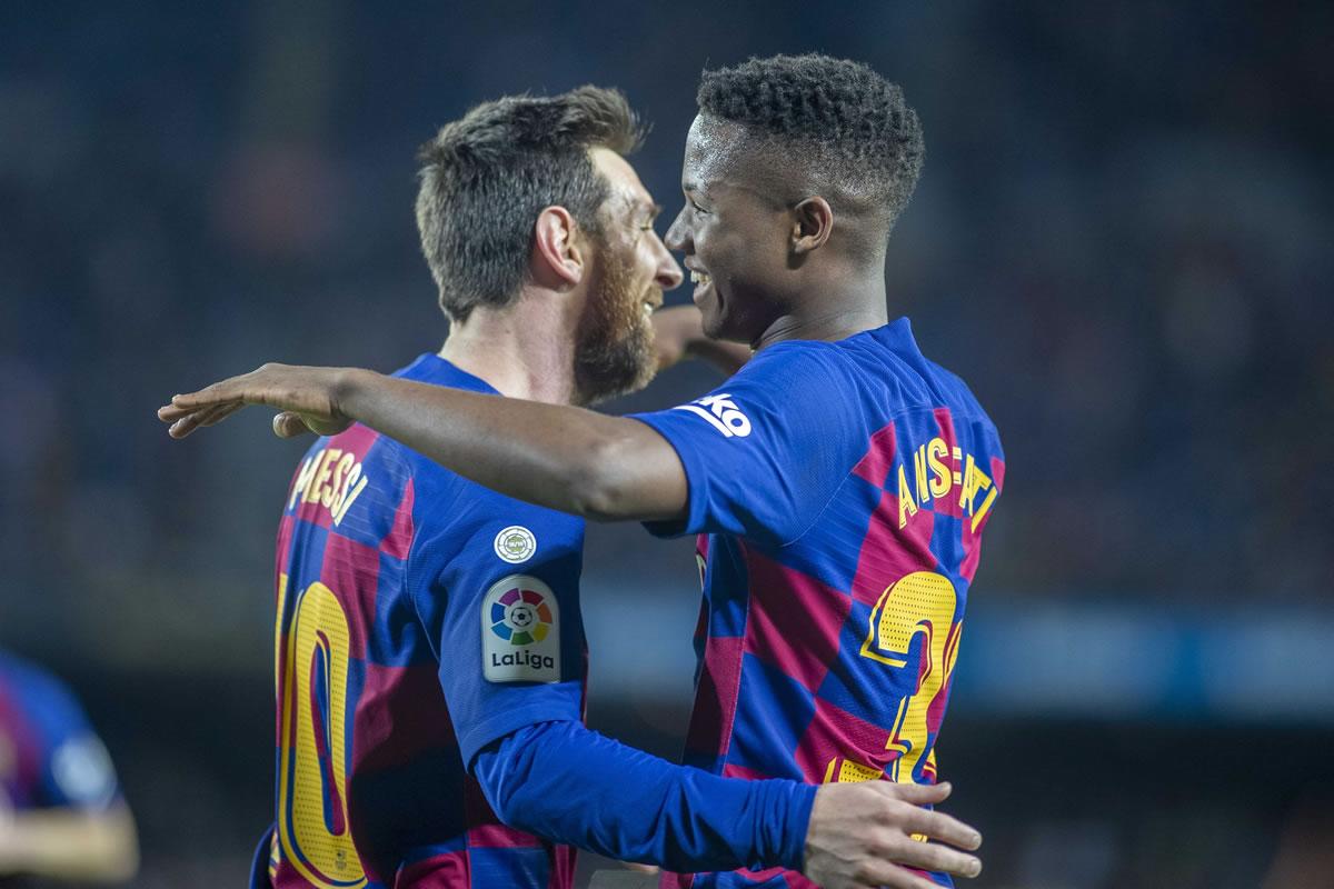 Ansu Fati llegó a compartir vestuario y campo con Messi.