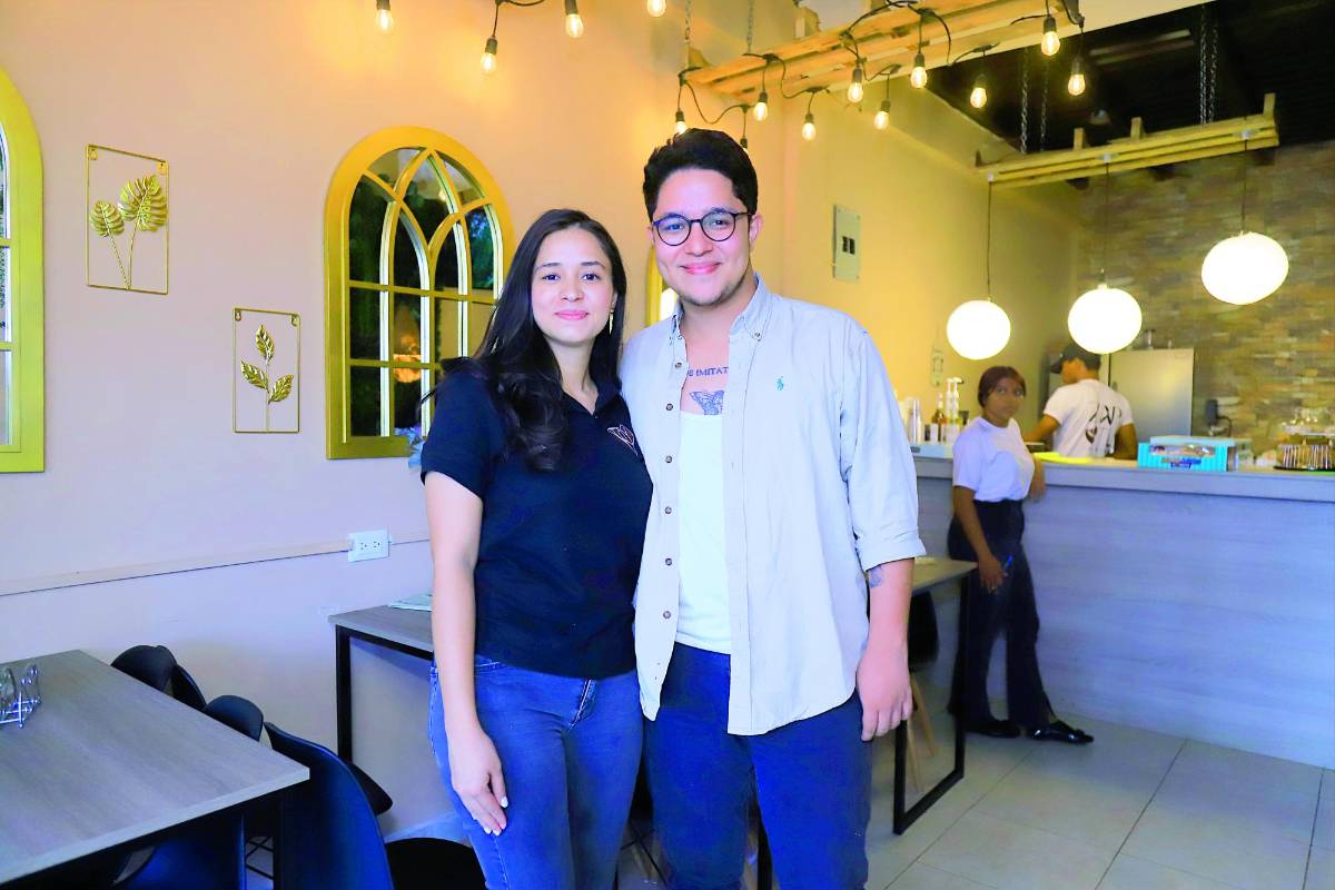 Hermanos emprendedores abren el primer café de la aldea El Zapotal