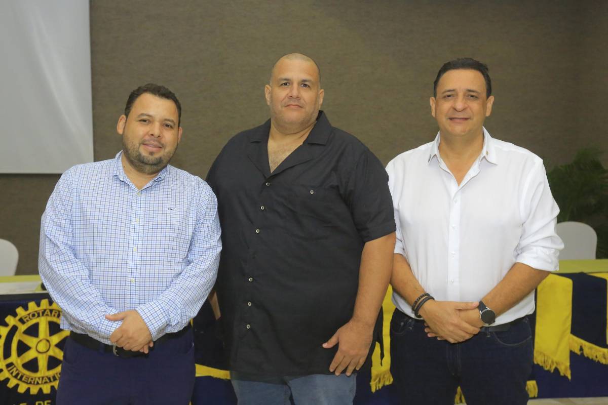 Rotarios celebran 121 aniversario