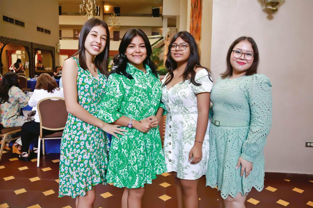 Desayuno de los “seniors” 2022 del instituto Saint Paul Academy