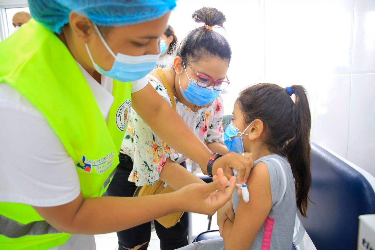 Continúa vacunación contra poliomielitis en San Pedro Sula