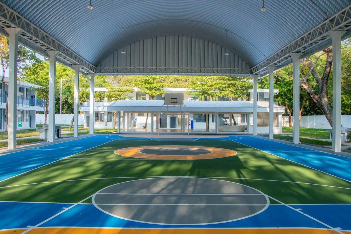 Bukele lanza plan 'Dos escuelas por día', inaugurando primeros edificios