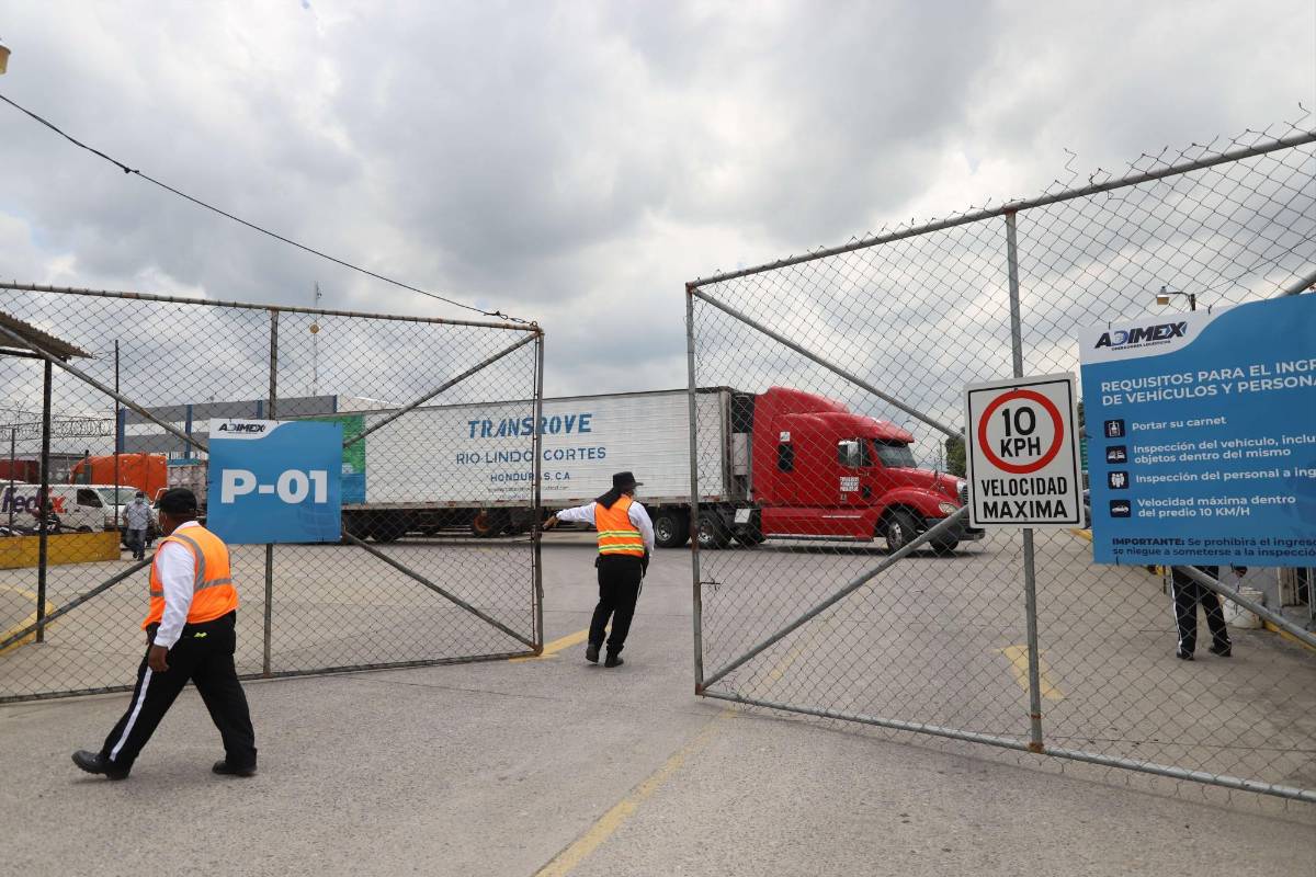 Fiscalía investiga intento de evasión fiscal en ingreso de vehículos a Honduras