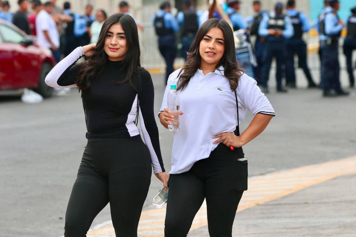 Olimpia-Motagua: Exgoleador aparece como Policía, susto y chica del 911 cautiva