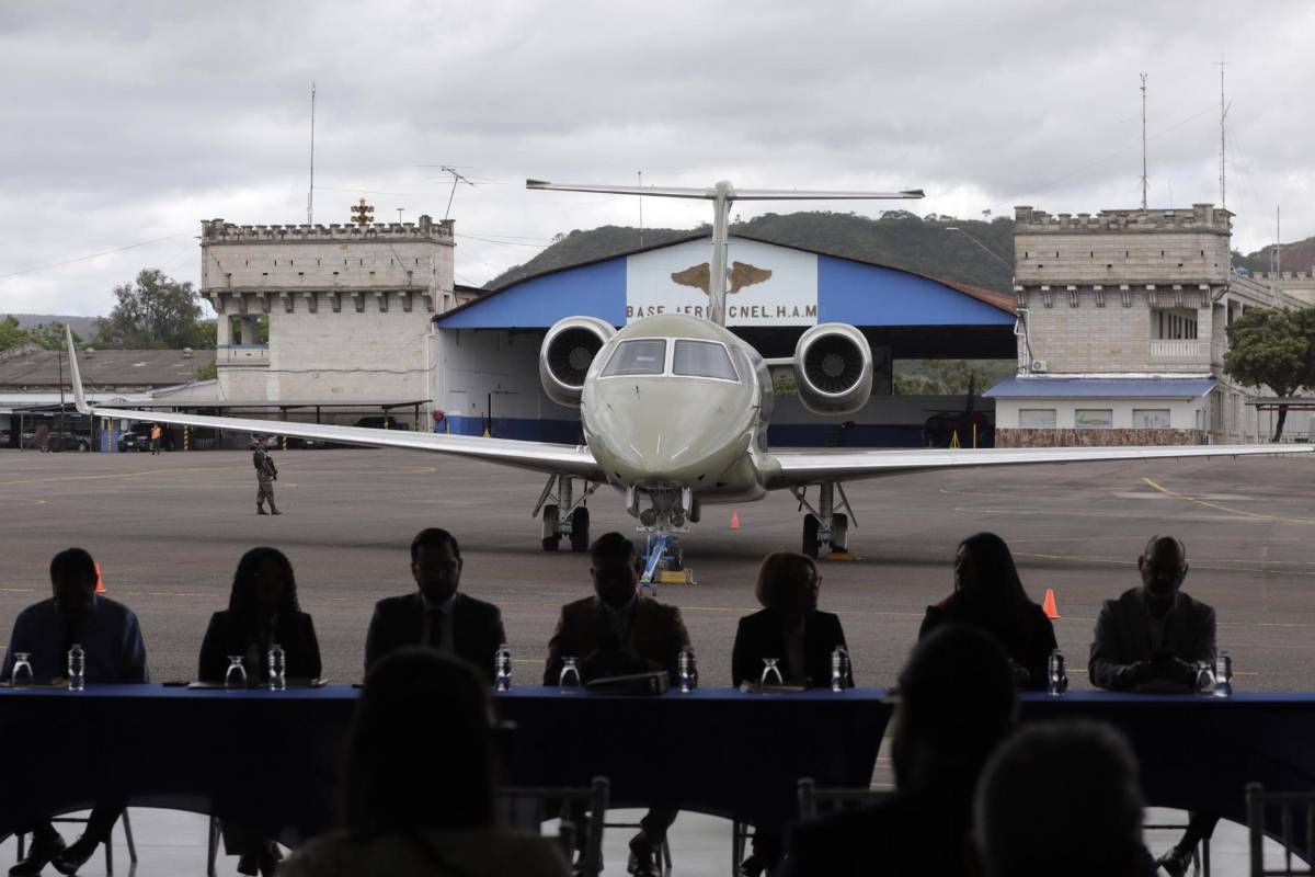Honduras vende avión presidencial por $5.1 millones; fue comprado en $14.8 millones en 2014