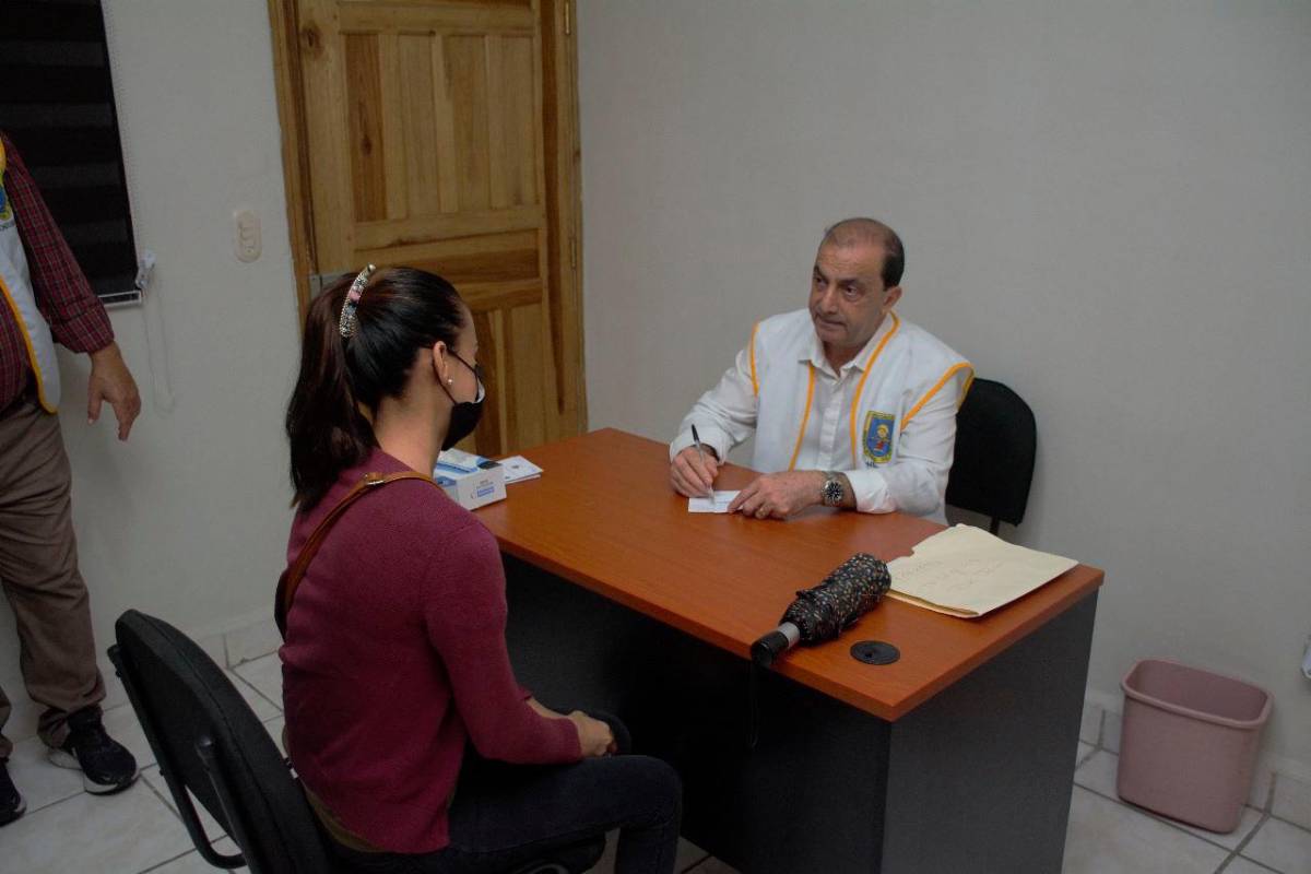 Mensajeros de la Paz: Brindan atención gratuita a mujeres