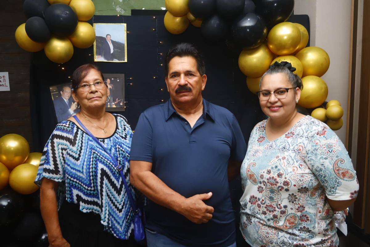 Emotivo homenaje a Moisés Canelo de parte de su esposa y artistas hondureños