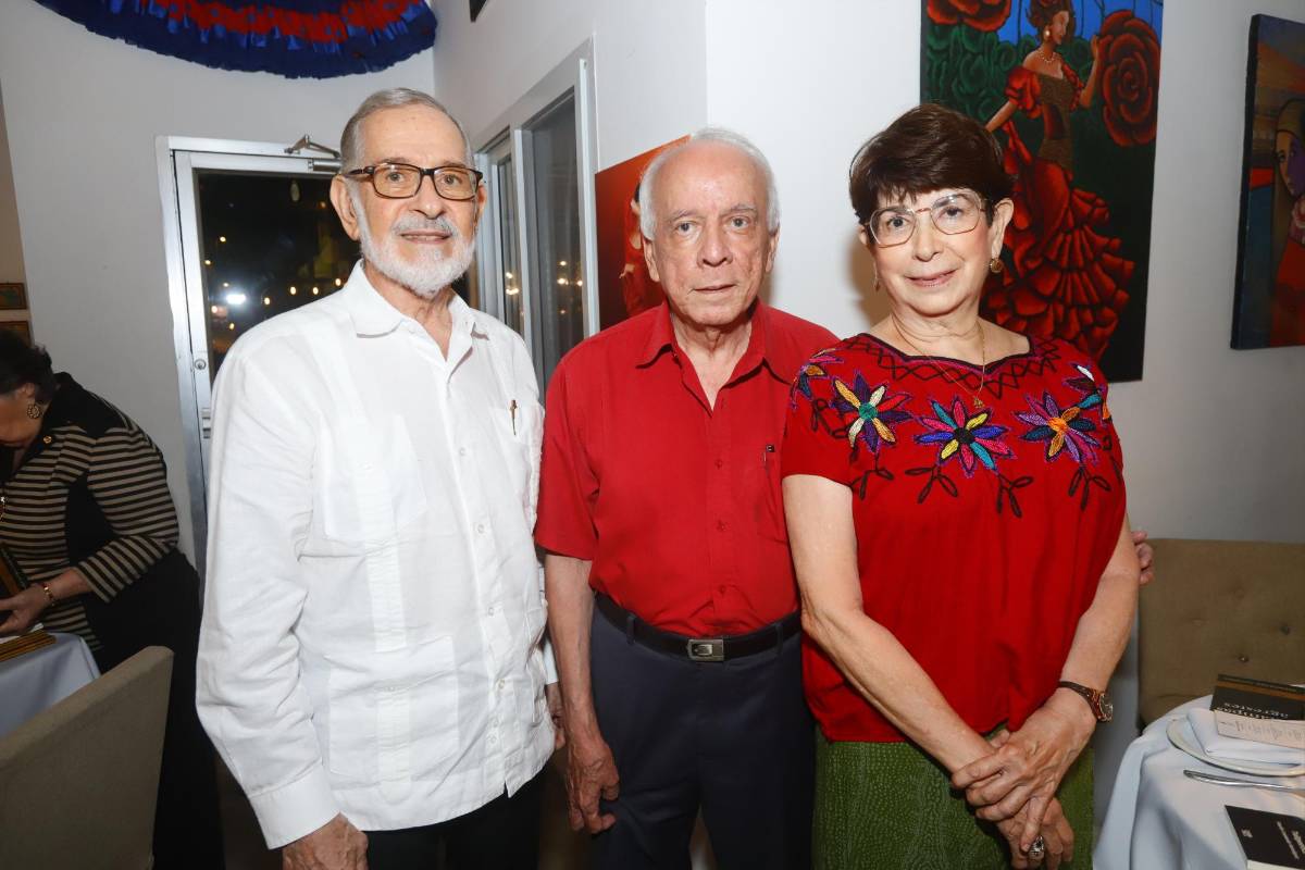 Así se vivió el evento Maridaje de Letras, Vinos y Tapas