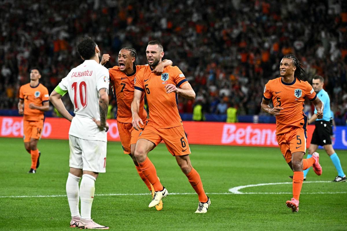Países Bajos remonta, acaba con el sueño de Turquía y avanza a semis de la Euro