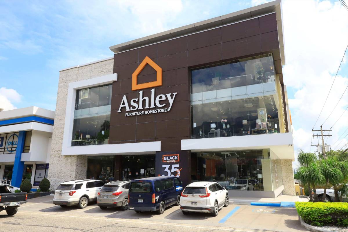 Descuentos de 35% en toda la tienda ofrece Ashley Furniture