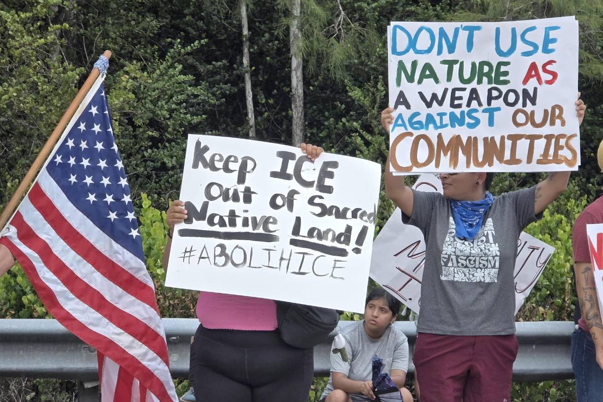 Caimanes, calor y comida podrida: Migrantes describen un infierno en 'Alligator Alcatraz'
