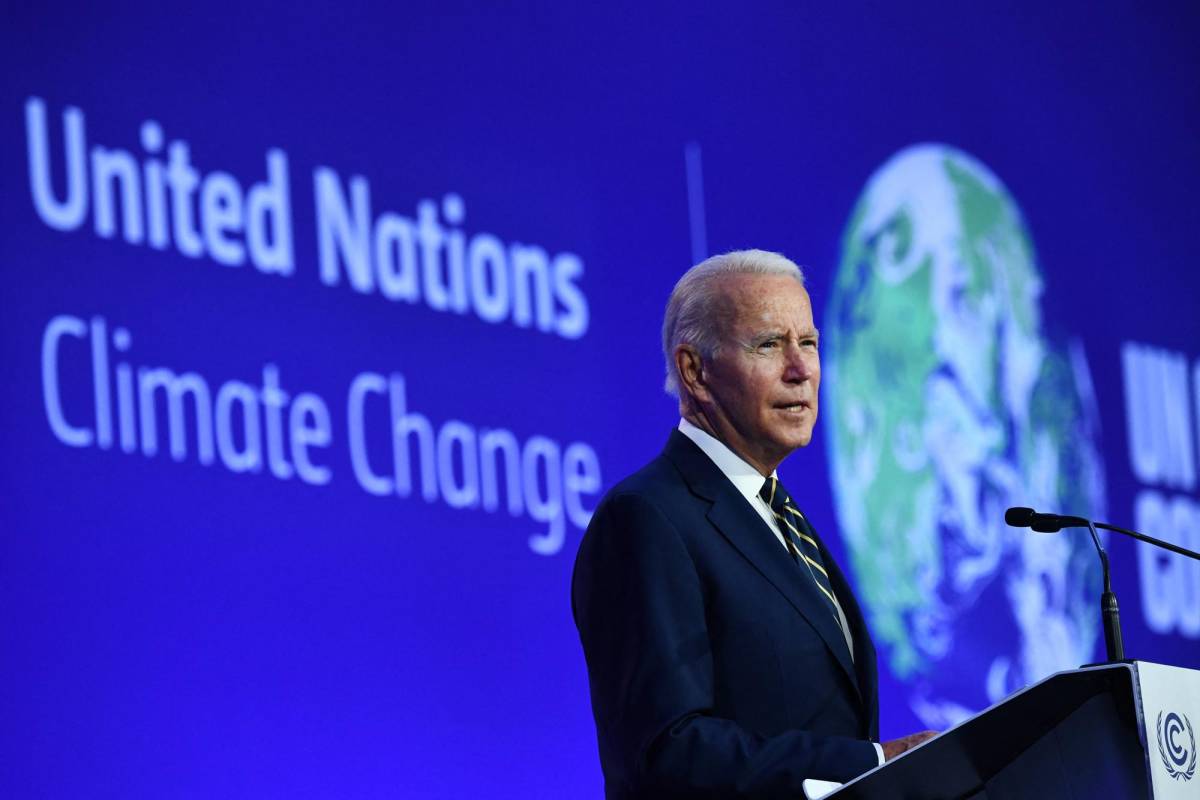 VIDEO: Biden se duerme en plena Cumbre del Clima en Glasgow