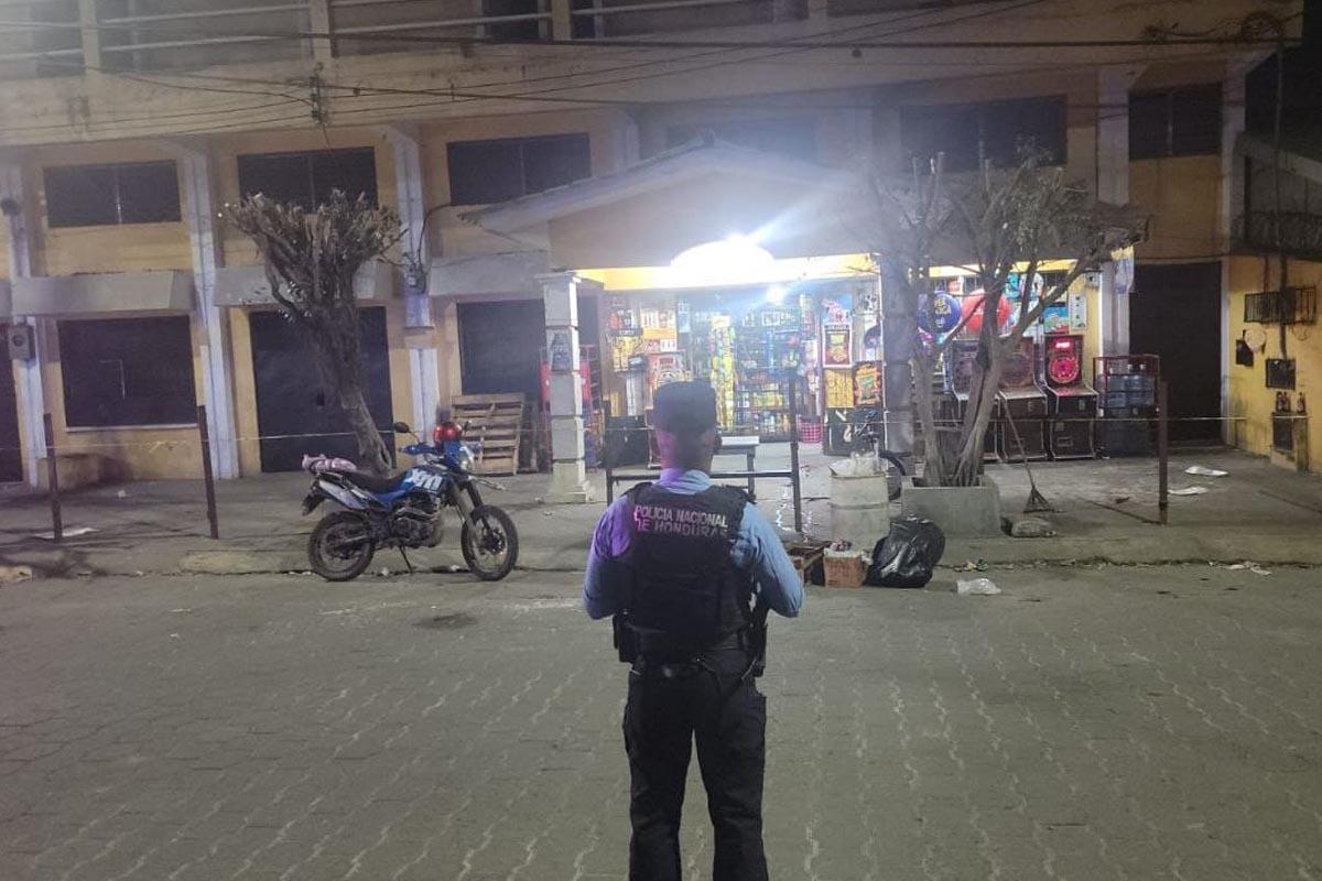 Matan a dos hombres en pulpería del barrio Sunseri de San Pedro Sula