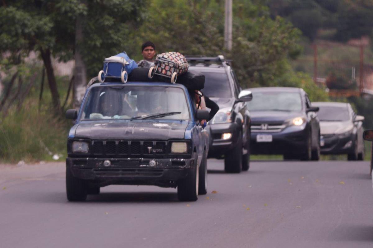 Hondureños regresan del feriado Morazánico con saldo de 633 emergencias atendidas