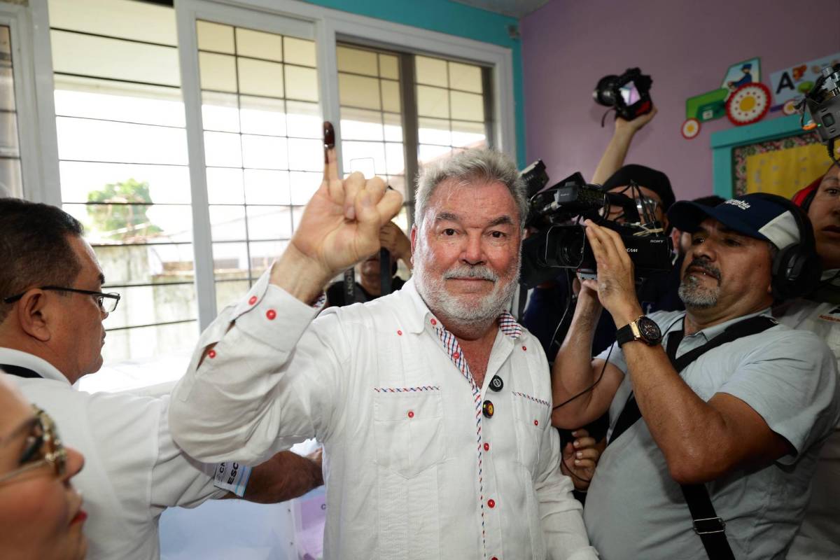 ¿Qué sucedió con el voto de Roberto Contreras?