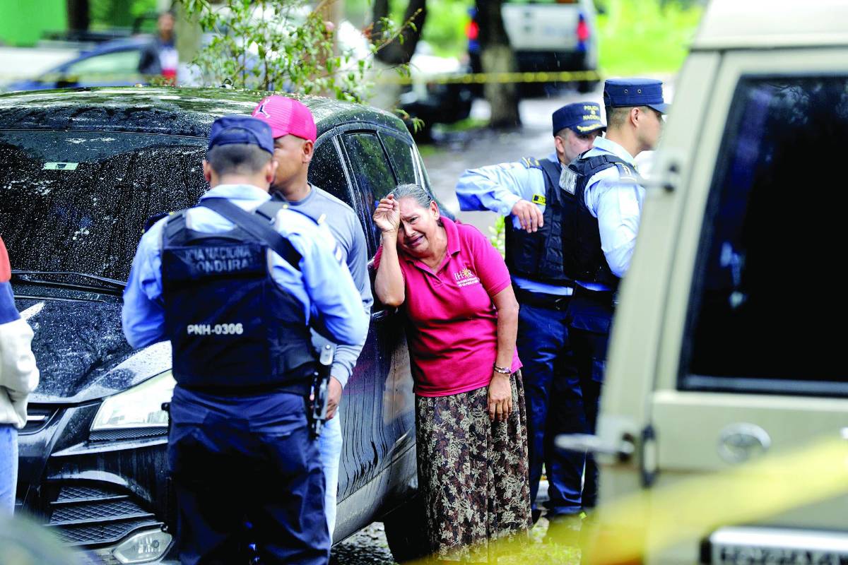 “Ay Dios, mi niño”: abuela de joven ultimado por su compañero