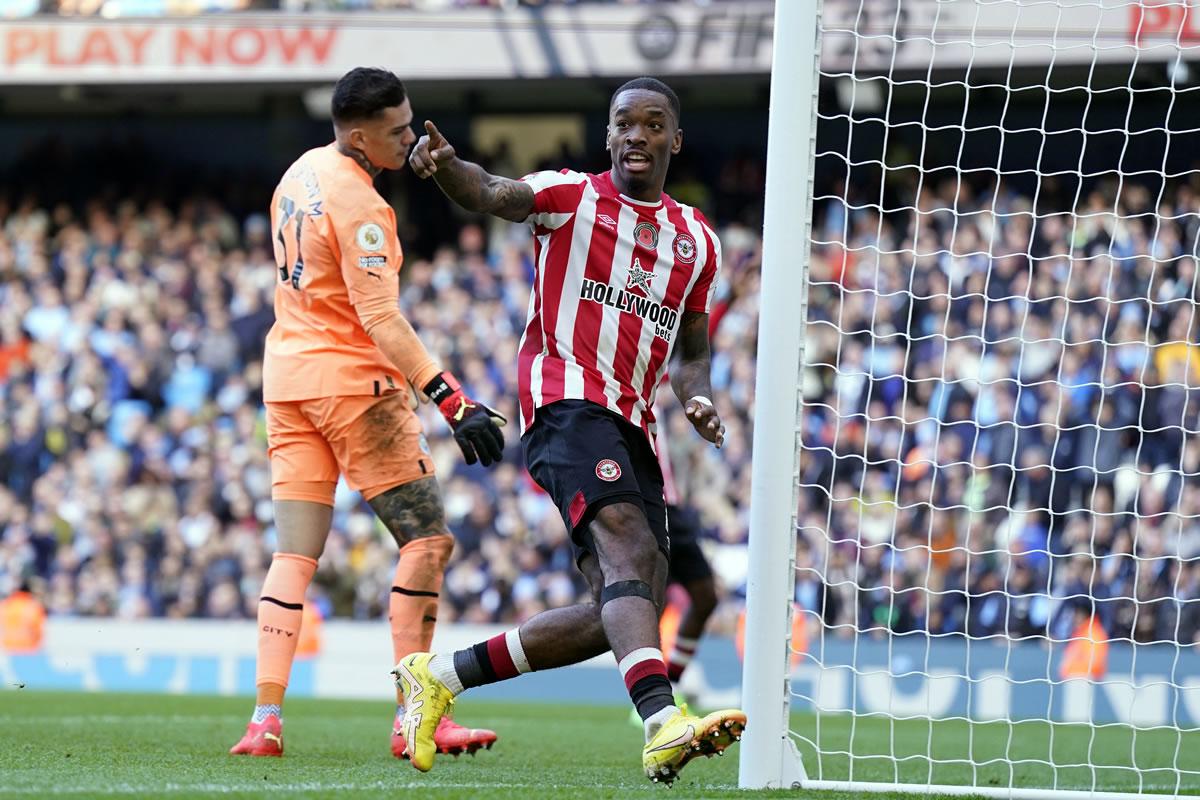 Ivan Toney fue la figura del Brentford con su doblete frente al Manchester City.