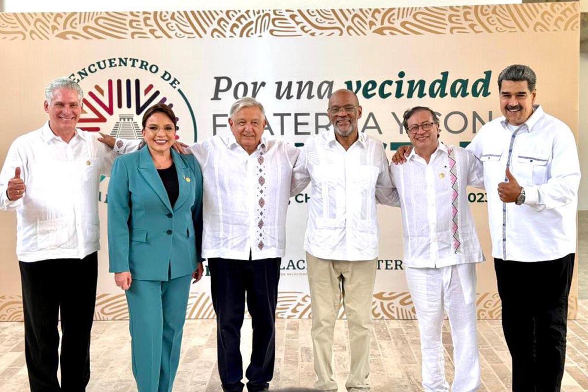 Presidente de México ofrece cooperación en cumbre migratoria