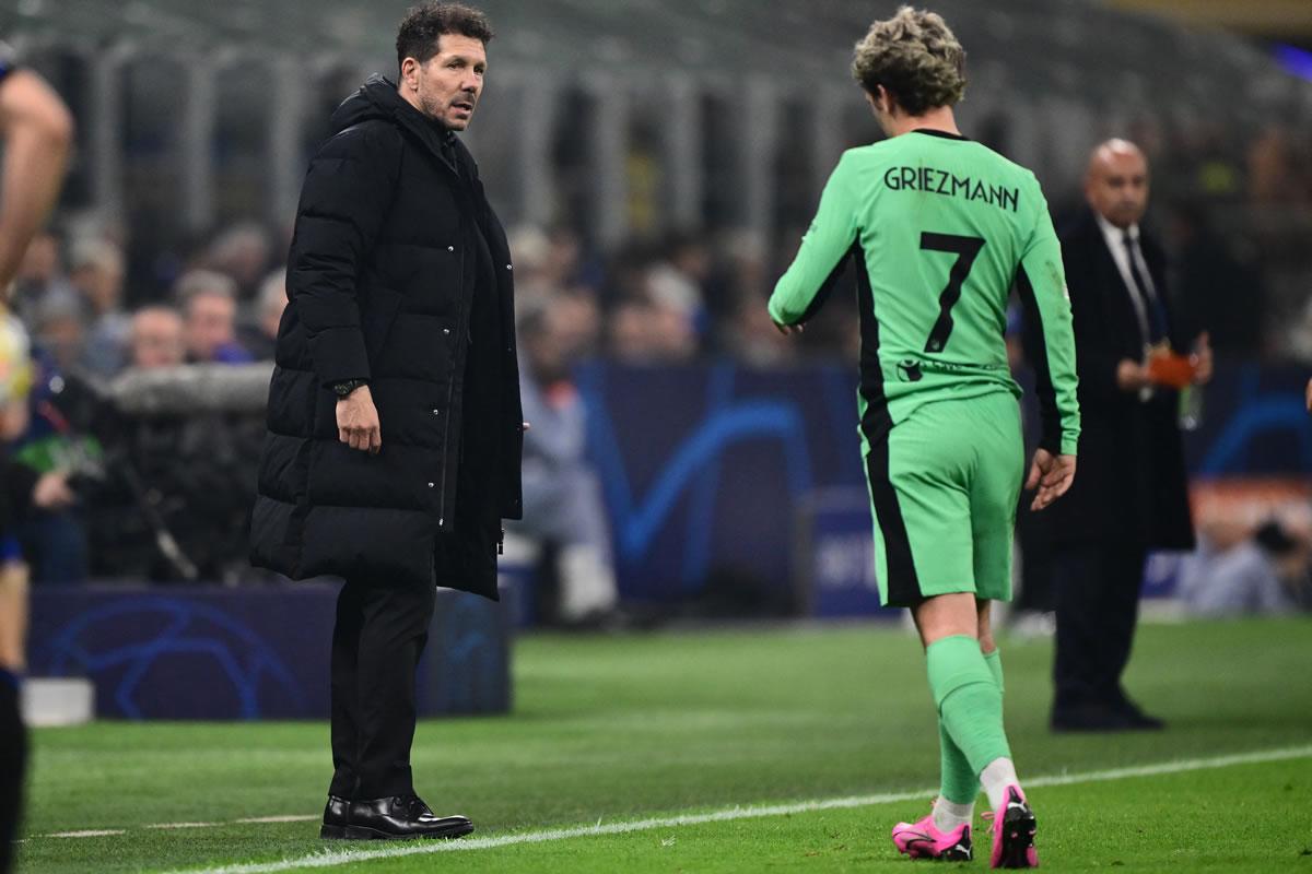 Diego Simeone sacó a Griezmann del campo en el segundo tiempo.