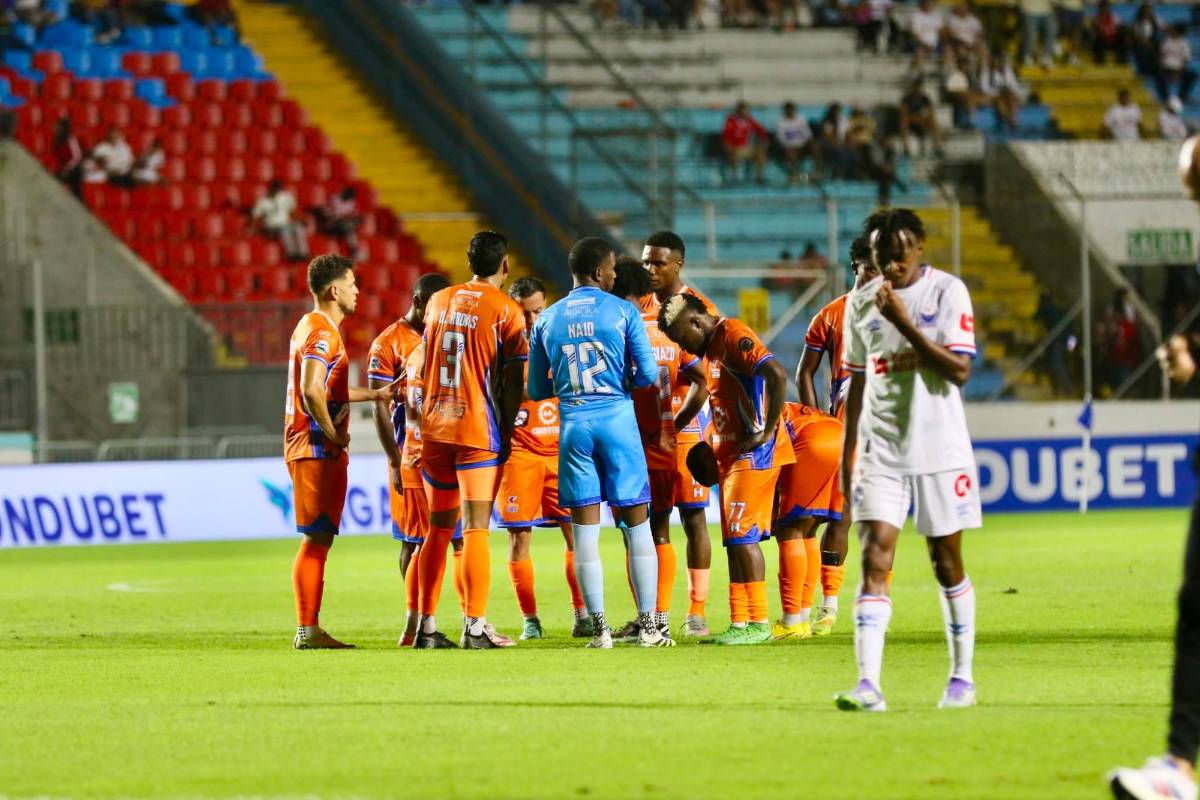 ¿Era su debut? Inesperado héroe de Olimpia, festejos y bellezas en el Nacional