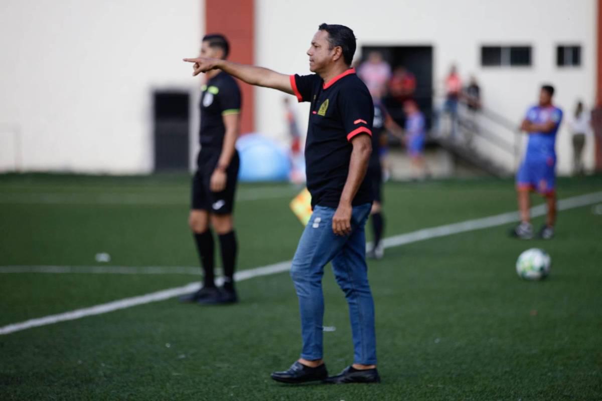 Dani Turcios tiene el gran deseo de dirigir en la Liga Nacional.