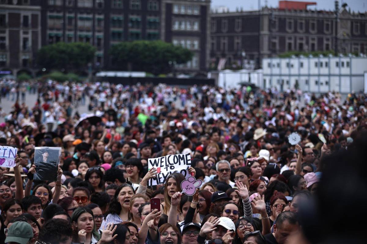 Así recibió México al grupo de K-pop surcoreano BTS